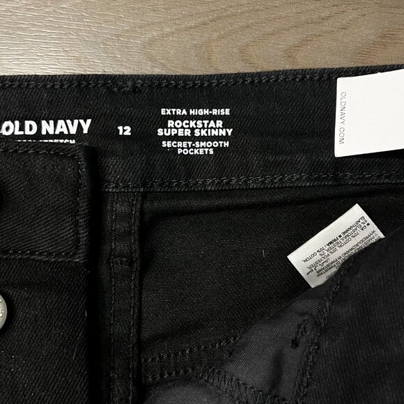 Old Navy High-Waisted Button-Fly Rockstar Super-Skinny Cut-Off Jeans Women's 12 - Picture 4 of 5